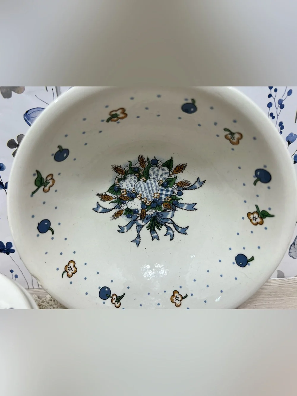 Set of 4 Blueberry Hearts Bowls